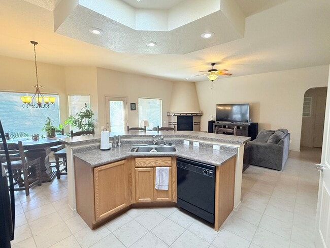 Building Photo - 5703 Ireland Dr