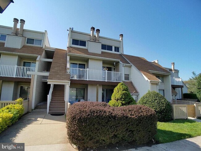 Foto del edificio - 1030 Warwick Ct