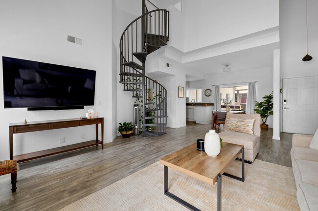 Foto del edificio - 4301 Fulton Ave