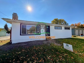 Building Photo - 707 Main St Building Photo - 707 Main St