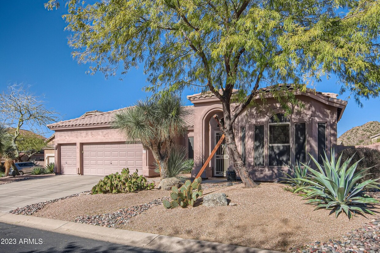 Foto principal - 3060 N Ridgecrest