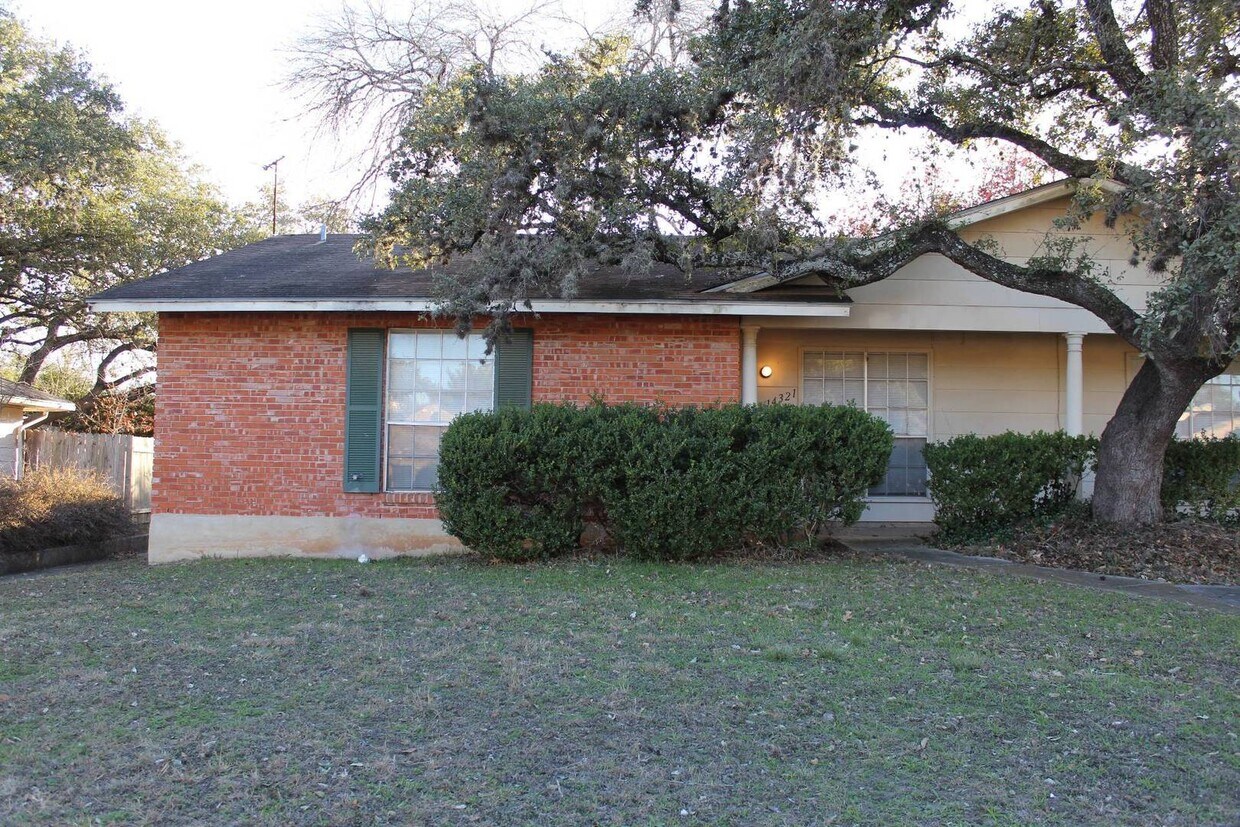 Primary Photo - 14321 Brook Hollow Blvd