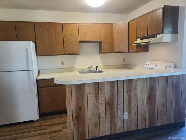 Foto del edificio - 1022 Violet Ave