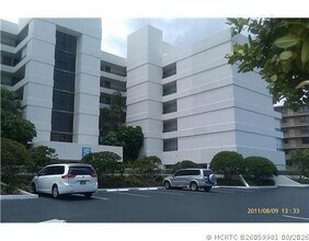 Building Photo - 3555 S Ocean Blvd