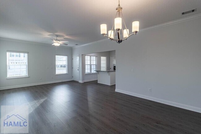 Foto del edificio - 260 Rutledge Dr