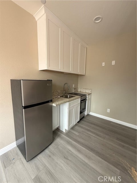 Foto del edificio - 7398 N Maple Ave