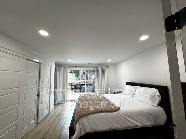 Foto del edificio - 4107 Pine Meadows Way