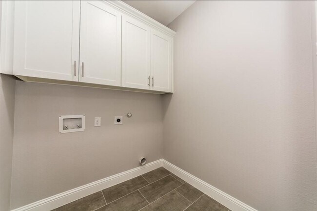 Building Photo - 1105 Glynn Dr