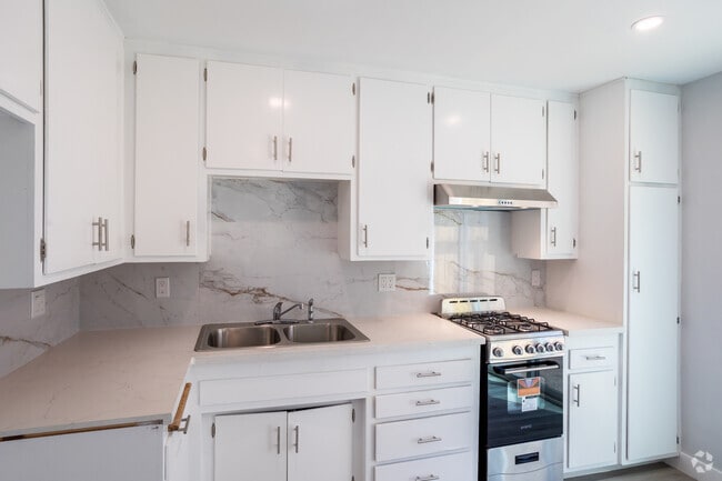 Building Photo - Copper Kettle Apartments