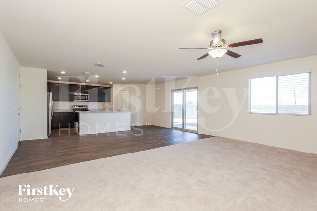 Foto del edificio - 8434 S 258th Dr