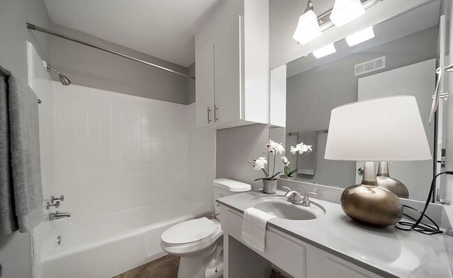 Interior Photo - Avery Park & Square Apartments