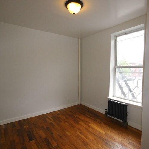 Building Photo - 1170 Park Pl