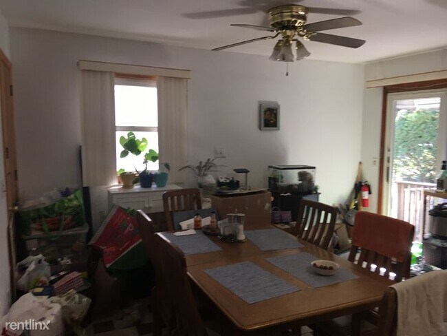 Building Photo - 3 br, 1.5 bath House - 185 Conover Ave