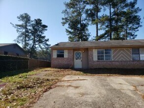 Building Photo - 2840 Glenn Hills Dr