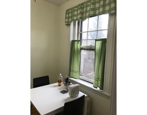 Building Photo - 38 Linnaean St