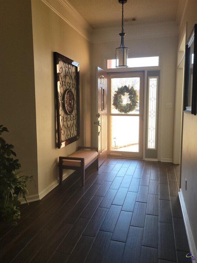 Foto del edificio - 206 Rhett Ct