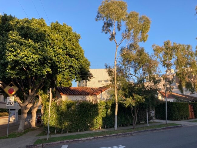 fachada de calle - 3936 Beethoven St