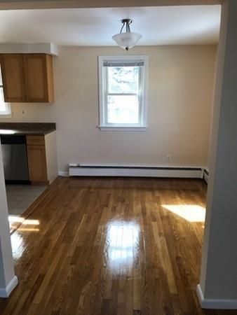 Building Photo - 2 George Rd