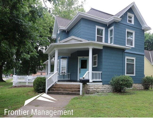 Building Photo - 901 Leavenworth St