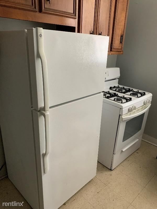 Building Photo - 2 br, 1 bath Apartment - 1735 E 75th St