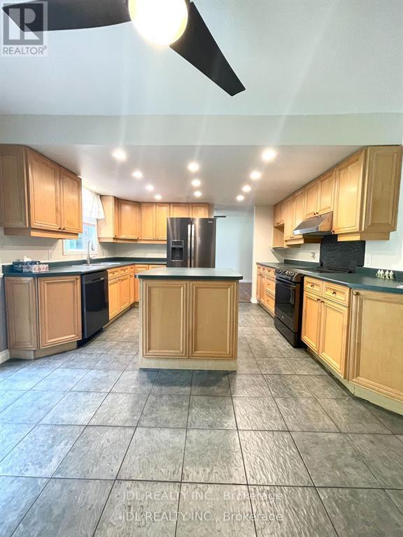 Building Photo - 1059 Easthill Ct