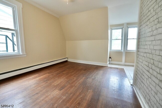 Foto del edificio - 176 Grafton Ave