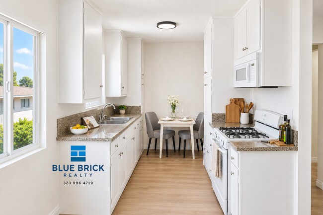 Building Photo - 5130 Yarmouth-35