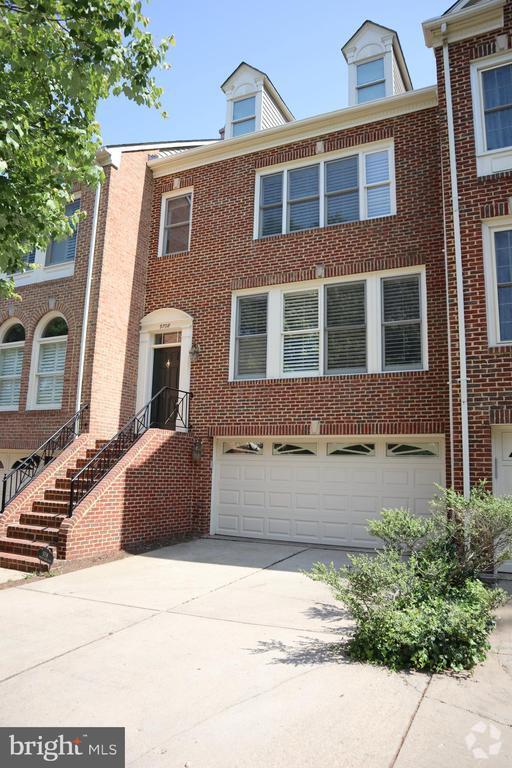 Building Photo - 9708 Whitley Park Pl