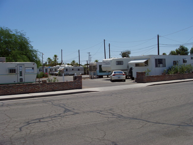 Building Photo - Tumbleweed Park