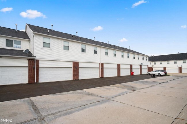 Building Photo - 29288 Classic Dr