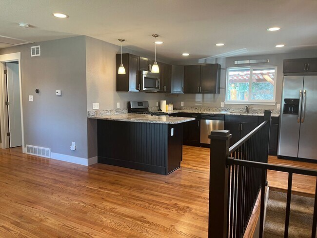 Photo - Beautiful 2 Bedroom + 2 Bonus Rooms, 3 Bat... House