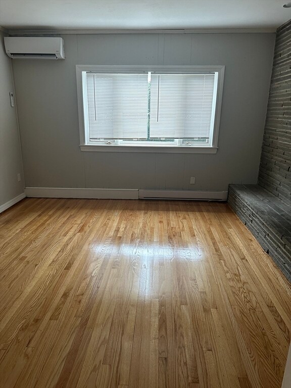 Building Photo - 1715 Riverdale St