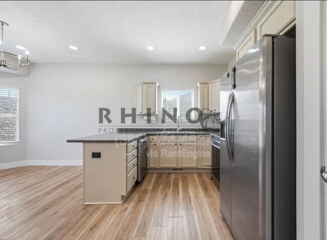 Foto del edificio - 2230 N 2270 W