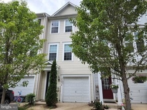 Building Photo - 23074 Foxglove Way