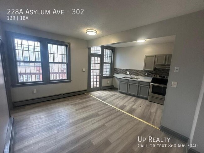 Building Photo - 228A Asylum Ave