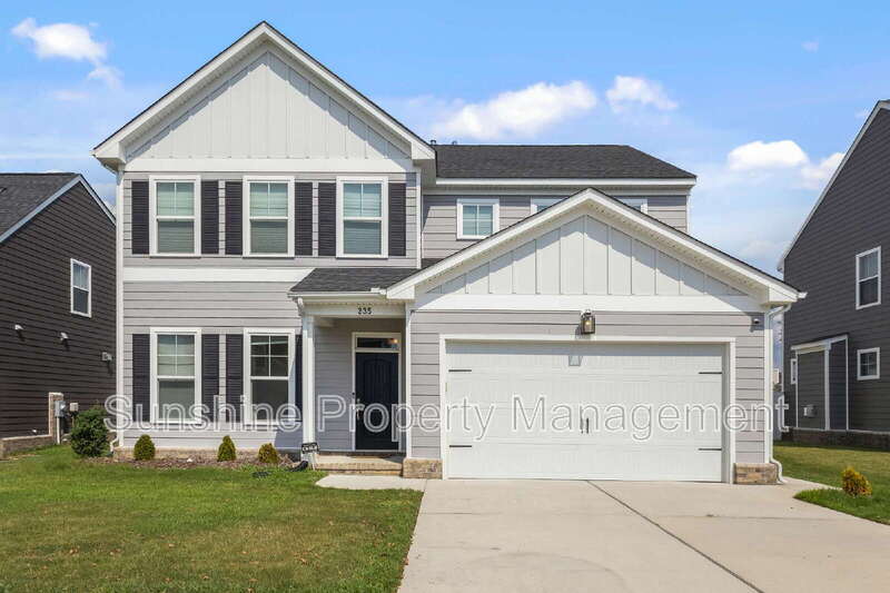 Foto principal - 235 McCormick Dr
