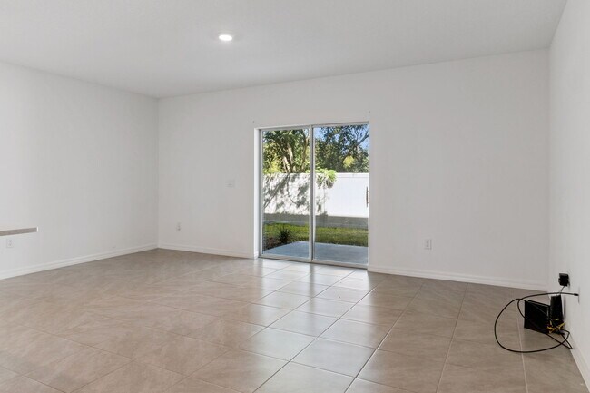 Foto del edificio - 6356 Sophie Oaks Ct