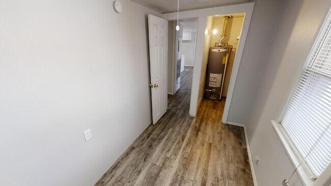 Foto del edificio - 2343 E Boulder St