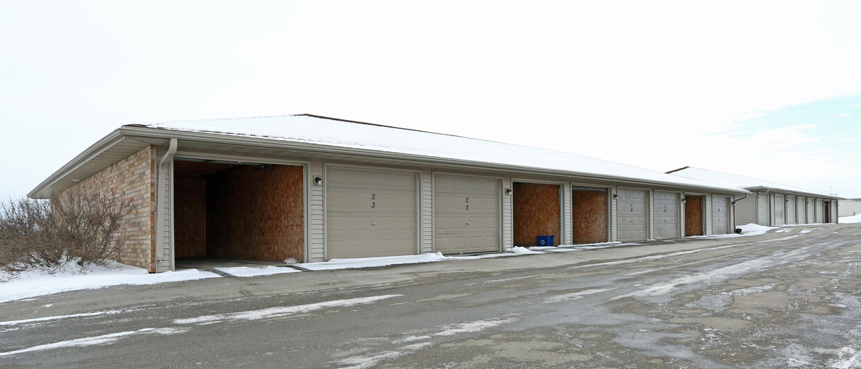 Building Photo - Prairie View Apartments