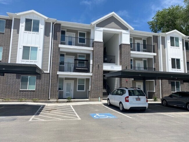Foto del edificio - 142 E 700 S St