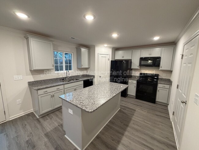 Foto del edificio - 3505 Marksbury Dr