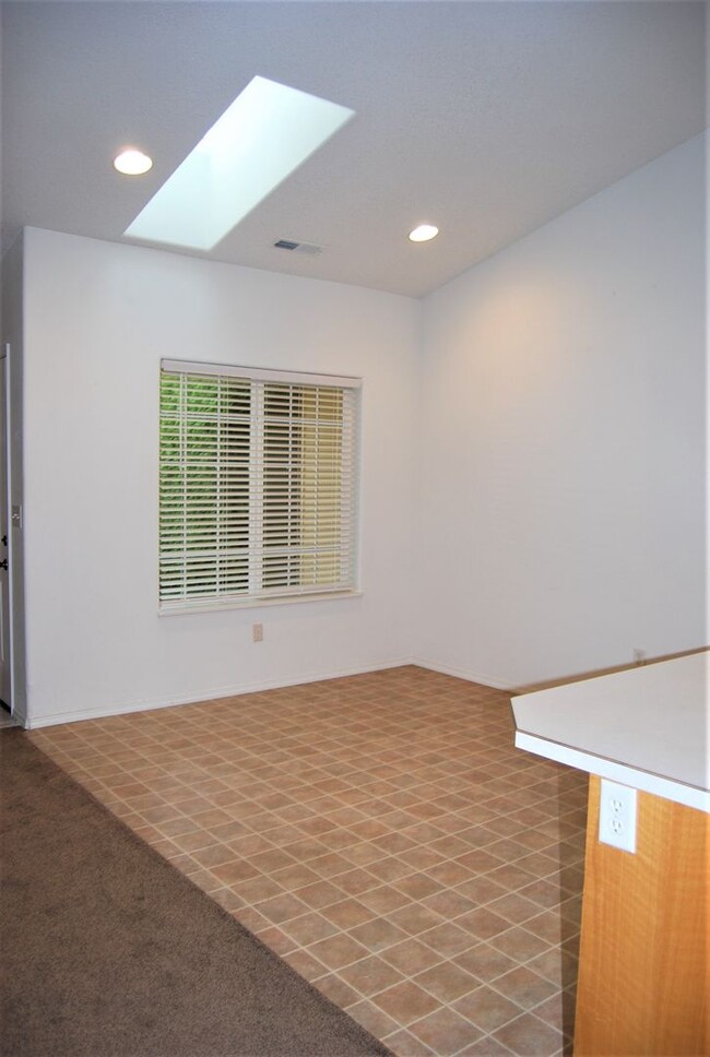 Foto del edificio - Well, Maintained 3 Bedroom McMinnville OR