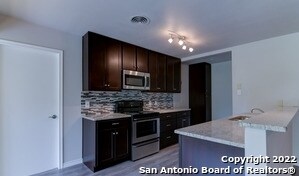Building Photo - 3818 Killarney Dr