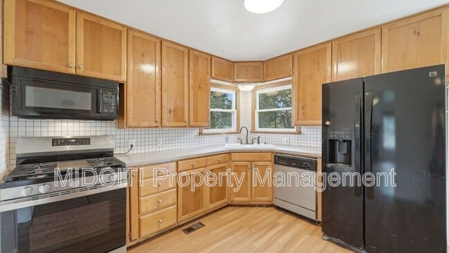 Foto del edificio - 1079 Canyon Dr