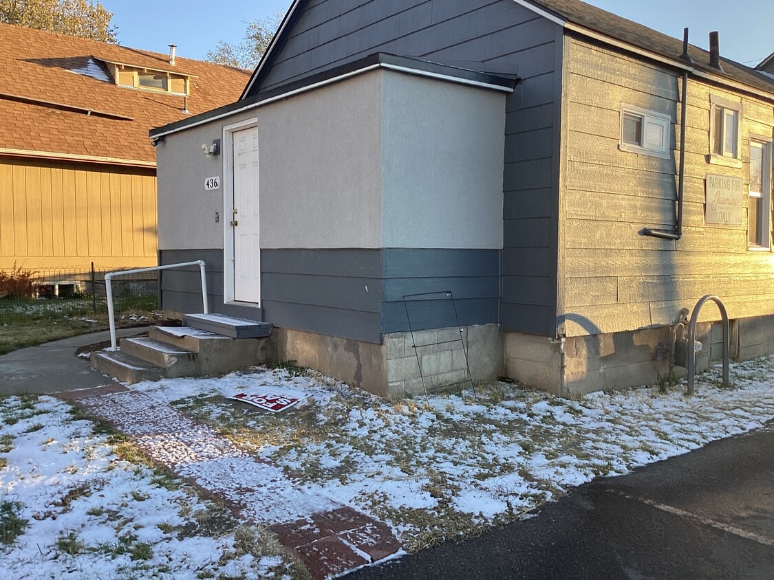 Primary Photo - 436 2nd Ave E