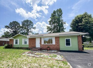 Building Photo - 707 Odell Rd