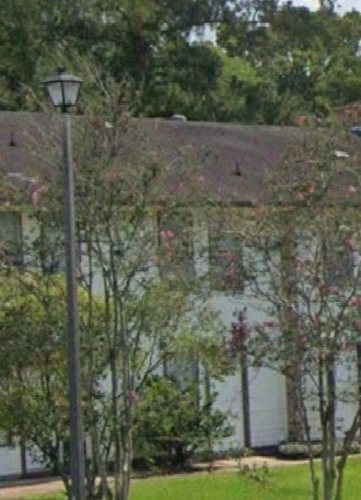Building Photo - 10911 Sullivan Rd