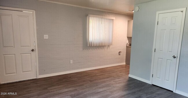 Foto del edificio - 2645 W Morten Ave