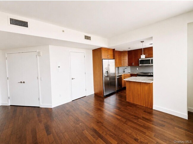 Foto del edificio - 108-20 71st Ave