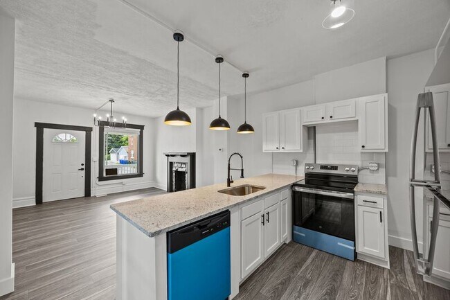 Foto del edificio - 945 E Whittier St